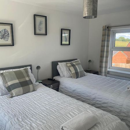 Woodbine Cottage-Part Of Alton Cottages Buitenkant foto